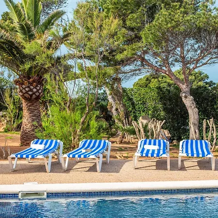 Cavall Menor Кала-Морель